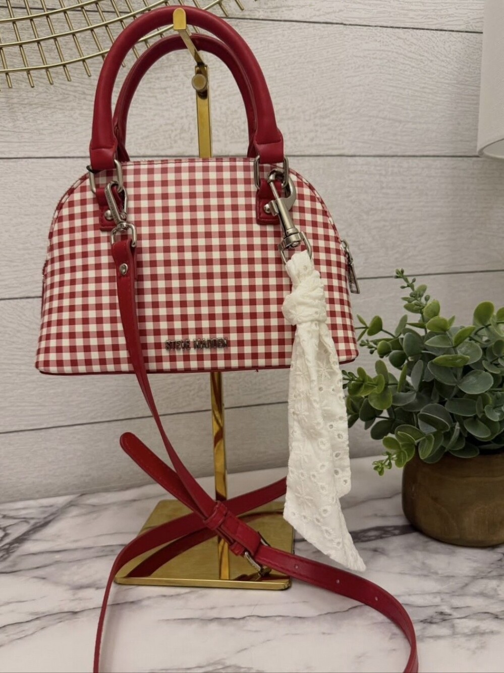 Steve Madden Red Gingham Crossbody Handbag - Picture 2 of 4
